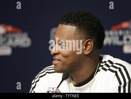 New York Yankees Krug Luis Severino spricht auf einer Pressekonferenz einen Tag, bevor Sie die Oakland Athletics in der MLB American League wild card Spiel im Yankee Stadium in New York City spielen am 2. Oktober 2018. Foto von John angelillo/UPI Stockfoto