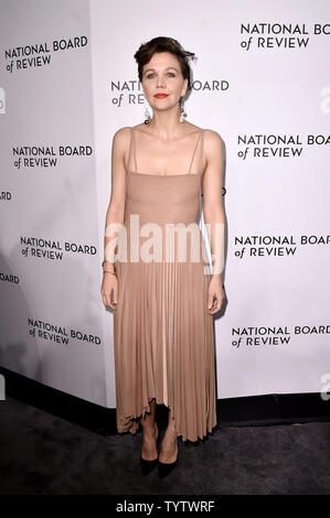 Maggie Gyllenhaal nimmt an den National Board of Review jährlichen Awards Gala in Cipriani 42nd Street am 8. Januar 2019 in New York City. Foto von Steve Prevedari/UPI Stockfoto