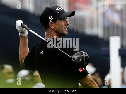 Adam Scott T-Stücke weg auf der ersten Bohrung in der letzten Runde der PGA Championship auf der schwarzen Kurs am Bethpage State Park in Farmingdale, New York am 19. Mai 2019. Foto von Peter Foley/UPI Stockfoto