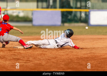 Sport und Junior Baseball Spiel Stockfoto