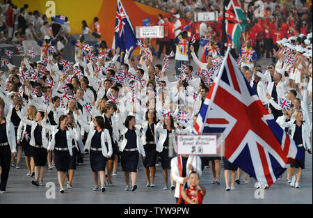 Die britische olympische Mannschaft marschiert in National Stadium, auch genannt der Bird's Nest, während der Eröffnungszeremonie für die Olympischen Sommerspiele 2008 in Peking, China, am 8. August 2008. (UPI Foto/Pat Benic) Stockfoto