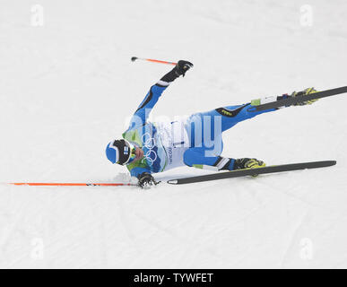 Janne Ryynaenen aus Finnland fällt um eine Haarnadelkurve auf Kurs gehen zu 26 in den 10 km Cross Country Rennen der Nordischen Kombination in Whistler Olympic Park während der Olympischen Winterspiele 2010 in Vancouver, Whistler, British Columbia, 14. Februar 2010. UPI/Heinz Ruckemann Stockfoto