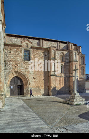 Das Kloster von San Pablo alte Alcázar de Alfonso X El Sabio, ehrt das Grab des Infante Don Juan Manuel, Stadt von Peñafiel, Valladolid, Spanien Stockfoto