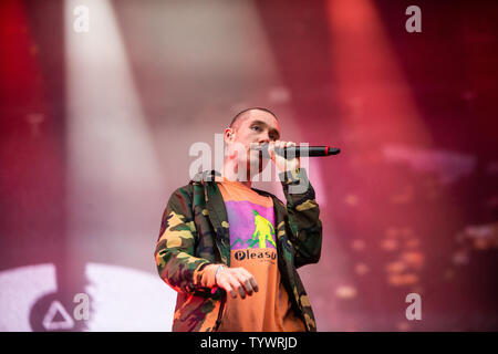 Landgraaf, Niederlande, 10. Juni 2019 Bastille Live at Pinkpop Festival 2019 © Roberto Finizio / Alamy durchführen Stockfoto