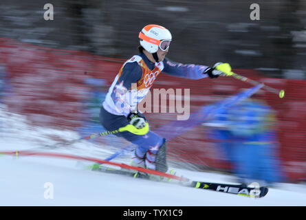 Jared Usa Goldberg konkurriert im Slalom Teil der super der Männer an den Olympischen Winterspiele 2014 in Sotschi am 14. Februar in Krasnaja Poljana, Russland 2014 kombiniert. UPI/Brian Kersey Stockfoto