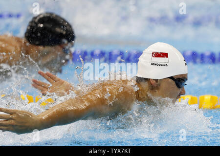 Singapurs Joseph Schulzeit konkurriert in der sechsten Wärme von 100 m Schmetterling der Männer bei den Olympischen Aquatics Stadium am Rio olympische Sommerspiele 2016 in Rio de Janeiro, Brasilien, am 11. August 2016. Schule den ersten Platz mit einer Zeit von 51.41. Foto von Matthew Healey/UPI Stockfoto