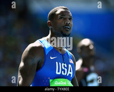 Justin Gatlin der Vereinigten Staaten läuft im 100 m Runde 1 am Rio olympische Sommerspiele 2016 in Rio de Janeiro, Brasilien, 13. August 2016. Foto von Kevin Dietsch/UPI Stockfoto