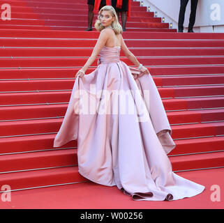 Elsa Hosk kommt auf dem roten Teppich vor der Vorführung des Films "Mädchen Der Sonne (Les Filles du soleil)' an die 71. jährliche Internationale Filmfestspiele von Cannes in Cannes, Frankreich am 12. Mai 2018. Foto von David Silpa/UPI Stockfoto