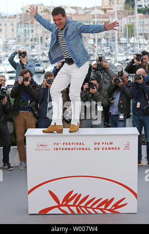 Antonio Banderas ist an einem Fotoshooting für den Film "Schmerz und Herrlichkeit" während die 72. jährliche Internationale Filmfestspiele von Cannes in Cannes, Frankreich am 18. Mai 2019. Foto von David Silpa/UPI Stockfoto