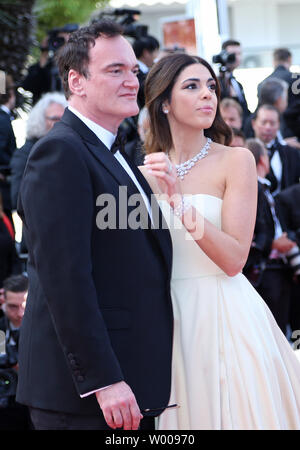 Quentin Tarantino und Daniella Pick ankommen auf dem roten Teppich bei der Abschlussfeier vor der Vorführung des Films "The Specials" auf dem 72. jährlichen Cannes International Film Festival in Cannes, Frankreich am 25. Mai 2019. Foto von David Silpa/UPI Stockfoto