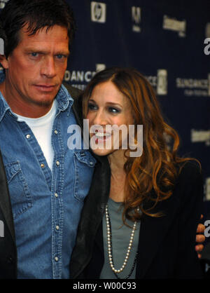 Schauspielerin Sarah Jessica Parker (R) und ihrem Co-star Schauspieler Thomas Haden Church Besuchen die Premiere ihres Films mart Menschen' an der Eccles Theater während des Sundance Film Festival in Park City, Utah am 20. Januar 2008. (UPI Foto/Alexis C Glenn) Stockfoto