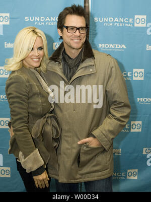 Jim Carrey und Jenny McCarthy Besuchen die Premiere von "ich liebe Dich Phillip Morris" auf dem Sundance Film Festival 2009 in Park City, Utah am 18. Januar 2009. Das Festival feiert sein 25-jähriges Bestehen. (UPI Foto/Gary C. Caskey) Stockfoto