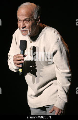 Schauspieler/Schauspieler Gerry Bednob und andere Filme, führt als Teil der 'Danny Bonaduce und Freunde zeigen Pechanga Resort's Indian Reservation und das Kasino in Temecula, Kalifornien am 12. Januar 2007. (UPI Foto/Roger Williams). Stockfoto