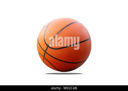 Basketball auf einen weißen Hintergrund mit Freistellungspfaden. Stockfoto