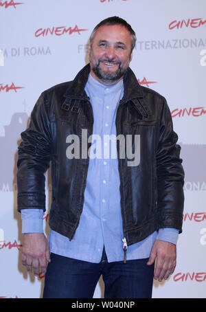 Maurizio Donadoni kommt an einem Fotoshooting für den Film "Una Vita Tranquilla (ein ruhiges Leben)", die im Rahmen der 5. Internationalen Filmfestival in Rom in Rom am 1. November 2010. UPI/David Silpa Stockfoto