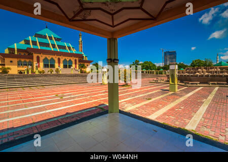 Große Moschee in der muslimischen Stadt Indonesiens Stockfoto