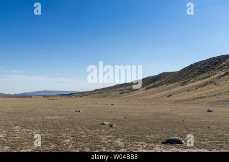 Gobi Grand Canyon auto Hintergrund unter sonnigen Tag Stockfoto