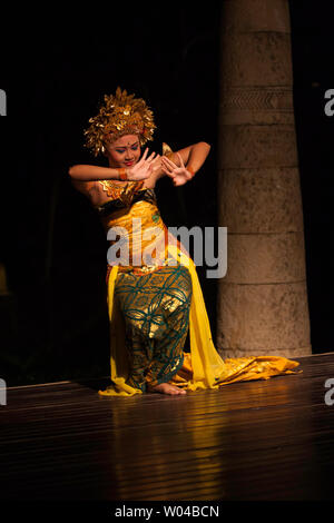 Bali, Indonesien Hindu Palace Dance regong Tanz Stockfoto