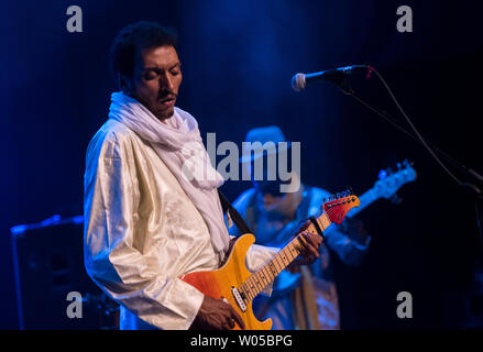 Maribor, Slowenien. 26 Juni, 2019. Tuareg Sänger und Gitarrist Bombino (Omara" Bombino" Moctar) gesehen wird, die auf der Bühne des Festival Fastenzeit Fastenzeit Festival ist das größte Musikfestival in Slowenien. Jeden Sommer von 1993 es ist Hosting Musiker und Künstler aus der ganzen Welt. Credit: SOPA Images Limited/Alamy leben Nachrichten Stockfoto