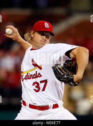St. Louis Cardinals Krug Todd Wellemeyer liefert eine Tonhöhe zu den Colorado Rockies im zweiten Inning am Busch Stadium in St. Louis am 2. April 2008. (UPI Foto/Rechnung Greenblatt) Stockfoto