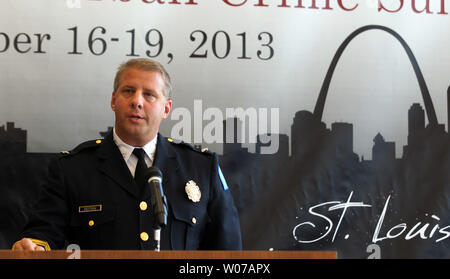 St. Louis Police Chief Sam Dotson macht seine Anmerkungen während des Generalstaatsanwalts städtische Kriminalität Gipfeltreffen in St. Louis am 18. September 2013. Missouri Attorney General Chris Koster hält die einwöchigen Treffen in Kansas City und St. Louis, mit Lautsprechern, die Ihnen helfen, Ideen, die schließlich die Kriminalitätsrate im gesamten Bundesstaat Missouri untere Sporn. UPI/Rechnung Greenblatt Stockfoto