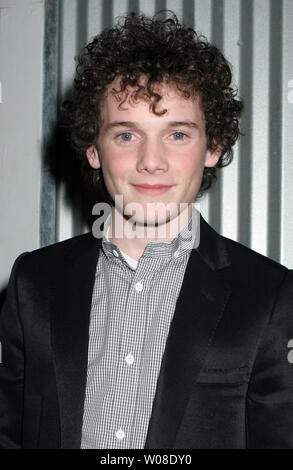 Schauspieler Anton Yelchin kommt nach der Vorführung des Films Alpha Dog, auf dem Sundance Film Festival 2006 in Park City, Utah, 26. Januar 2006. (UPI Foto/Kevin Dietsch) Stockfoto