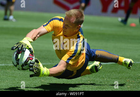 FC Barcelona Marc Andre Ter Stegen erwärmt sich Manchester United im Jahr 2015 Internationalen Champions Cup Nordamerika bei Levi's Stadion in Santa Clara, Kalifornien, am 25. Juli 2015 zu spielen. Manchester besiegt Barcelona 3-1. Foto von Terry Schmitt/UPI Stockfoto