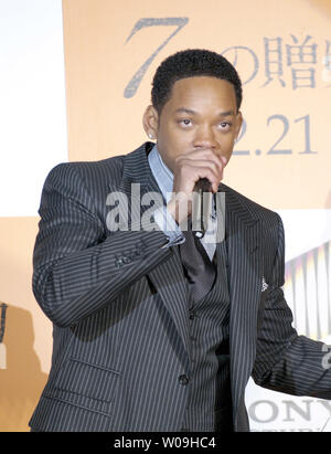 Schauspieler Will Smith nimmt die japanische Erstaufführung des Films sogar Pfund" in Tokio, Japan, am 9. Februar 2009. (UPI Foto/Keizo Mori) Stockfoto