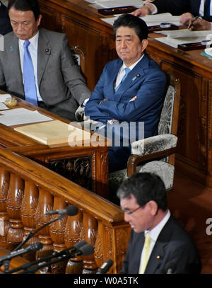 Japans Außenminister Taro Kono liefert eine Außenpolitik Rede während der 196Th gewöhnliche Diät Sitzung in Tokio, Japan, am 22. Januar 2018. Foto von keizo Mori/UPI Stockfoto