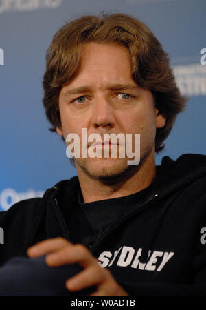 Russell Crowe besucht das Toronto International Film Festival Pressekonferenz für "ein gutes Jahr" im Sutton Place Hotel in Toronto, Kanada, am 9. September 2006. (UPI Foto/Christine Kauen) Stockfoto