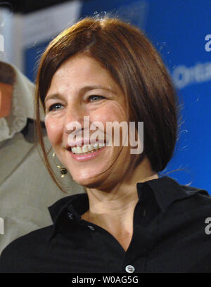 Schauspielerin Catherine Keener besucht das Toronto International Film Festival Pressekonferenz für "In die Wildnis" im Sutton Place Hotel in Toronto, Kanada, am 9. September 2007. (UPI Foto/Christine Kauen) Stockfoto