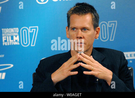 Schauspieler Kevin Bacon besucht das Toronto International Film Festival Pressekonferenz für "Rails & Ties" im Sutton Place Hotel in Toronto, Kanada, am 14. September 2007. (UPI Foto/Christine Kauen) Stockfoto