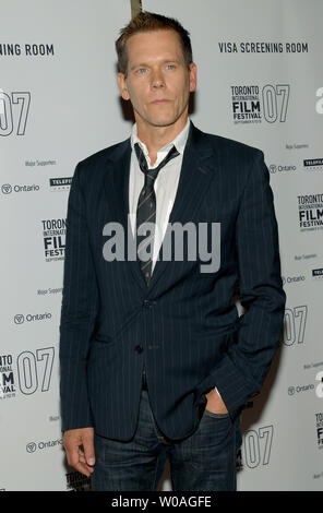 Kevin Bacon kommt für das Toronto International Film Festival Premiere von "Schienen und Bindungen' an der Elgin Theatre in Toronto, Kanada, am 14. September 2007. (UPI Foto/Christine Kauen) Stockfoto