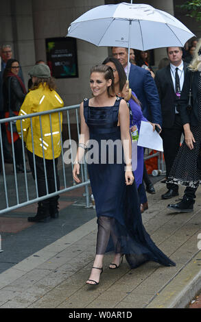 Kristen Stewart kommt auf dem Toronto International Film Festival Premiere von 'Ist Gleich' an der Prinzessin von Wales Theatre in Toronto, Kanada, am 13. September 2015. Foto von Christine Kauen/UPI Stockfoto
