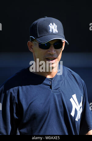 New York Yankees' Manager Joe Girardi ist während des Spring Training bei George M. Steinbrenner Field in Tampa, Florida am 18. Februar 2009 gesehen. (UPI Foto/Kevin Dietsch) Stockfoto