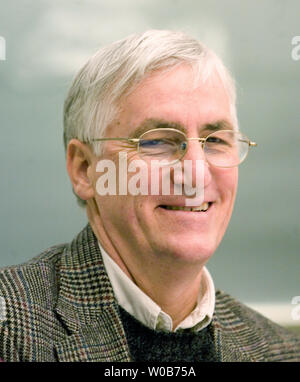 Rachel Corrie's Vater Craig aus Olympia, Washington ist ein Gast an der Simon Fraser University Harbour Center in Vancouver, British Columbia, 3. Februar 2008, wo er das Spiel "Mein Name ist Rachel Corrie" diskutiert über seine Tochter, die von einem israelischen Bulldozer im Gazastreifen März 2003 zu Tode gequetscht wurde, während der Freiwilligendienst mit der Internationalen Solidaritätsbewegung. Die 70-minütige Show zusammengestellt und bearbeitet von Schauspieler Alan Rickman und Gaurdian journalist Katharine Viner erfolgreich am Royal Court in London uraufgeführt und wird in Montreal und Vancouver durchgeführt von Stockfoto