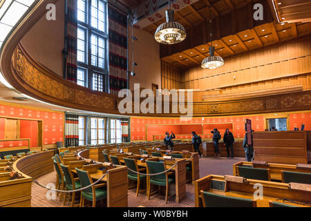 Oslo Radhus, Ansicht des Rates Kammer im Inneren der Osloer Rathaus (radhus), Norwegen. Stockfoto