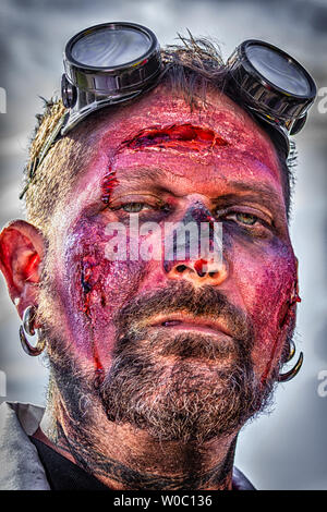 Zombie Zeichen an der Zombie Walk, Richmond, VA 2017. Stockfoto