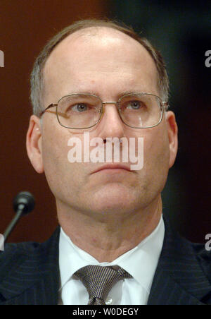 Assistant Armee Sekretär für Tiefbau Johannes Paul Woodley bezeugt auf die Armee Korps der Ingenieure im Haushaltsjahr Anfrage in Washington 2008 am 15. März 2007. (UPI Foto/Kevin Dietsch) Stockfoto