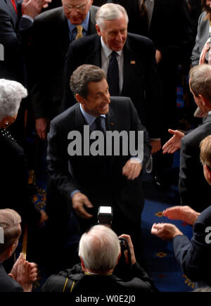 Der französische Präsident Nicolas Sarkozy verlässt das Haus Kammer, nachdem Sie eine Adresse in einer gemeinsamen Sitzung der Kongress im Kapitol in Washington am 7. November 2007. (UPI Foto/Kevin Dietsch) Stockfoto