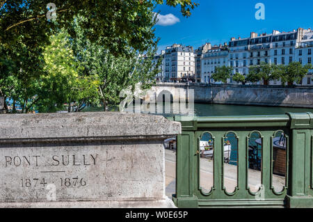 Frankreich, 4. und 5. Arrondissement von Paris, Pont Sully über den Fluss Seine und Ile Saint-Louis Stockfoto