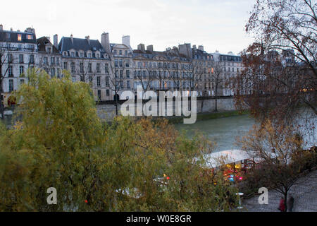 Frankreich, Paris, 75, 4. Arrondissement, Île Saint-Louis, Quai de Bourbon. Stockfoto