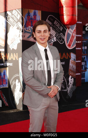 Juni 26, 2019 - Los Angeles, CA, USA - LOS ANGELES - Jun 26: Jake T Austin an der ''Spider-Man weit weg von zu Hause'' Premiere auf der TCL Chinese Theater IMAX am 26. Juni 2019 in Los Angeles, CA (Credit Bild: © Kay Blake/ZUMA Draht) Stockfoto