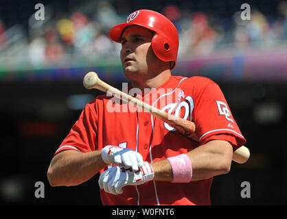 Washington Nationals" dritter Basisspieler Ryan Zimmerman nimmt schlagende Praxis während der Staatsangehörige" Spiel gegen die Florida Marlins' an den Angehörigen Park in Washington am 9. Mai 2010. UPI/Kevin Dietsch Stockfoto