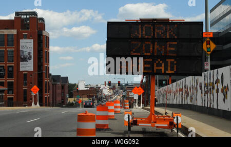 Bau des Straßenbahn-Projekt ist unterwegs auf H Straße des Atlas Bezirk im Nordosten Washington am 4. September 2010. UPI/Alexis C Glenn Stockfoto