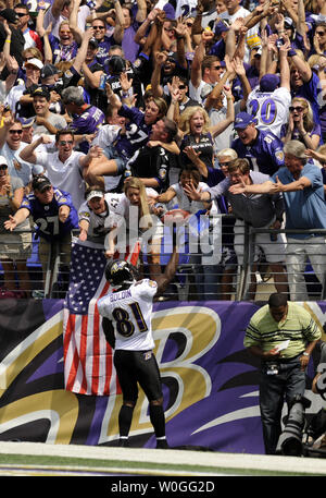 Baltimore Ravens wide receiver Anquan Boldin feiert einen Touchdown auf dem dritten Spiel vom scrimmage gegen die Pittsburgh Steelers bei M&T Bank Stadium in Baltimore, Maryland am 11. September 2011. UPI/Roger L. Wollenberg Stockfoto