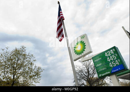 Eine Tankstelle ist in Washington, D.C. am März 30, 2012 gesehen. UPI/Kevin Dietsch Stockfoto