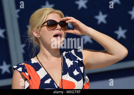 Megan Hilty führt während der Probe für "Capitol Vierten' Konzert auf der National Mall in Washington D.C. am 3. Juli 2012. UPI/Kevin Dietsch Stockfoto