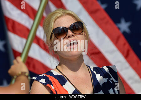 Megan Hilty führt während der Probe für "Capitol Vierten' Konzert auf der National Mall in Washington D.C. am 3. Juli 2012. UPI/Kevin Dietsch Stockfoto