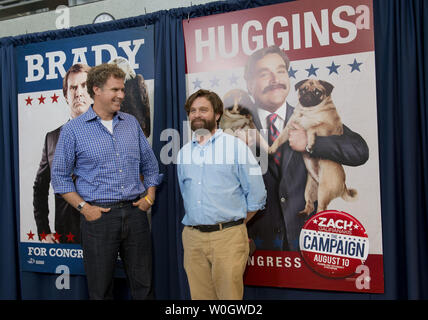 Will Ferrell (L) und Zach Galifianakis kommen für ein Screening von ihren Film "Die Kampagne" im Newseum am 31. Juli, 2012 in Washington, D.C. UPI/Kevin Dietsch Stockfoto